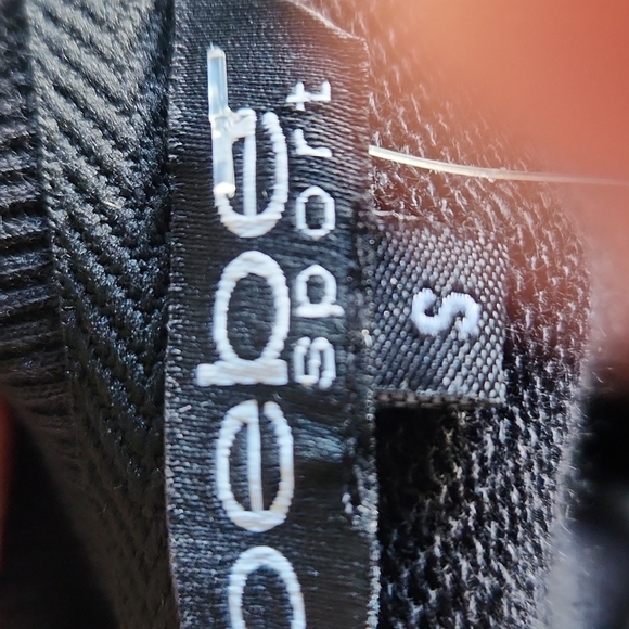 nwt!!  Bebe Sport top - Picture 7 of 10